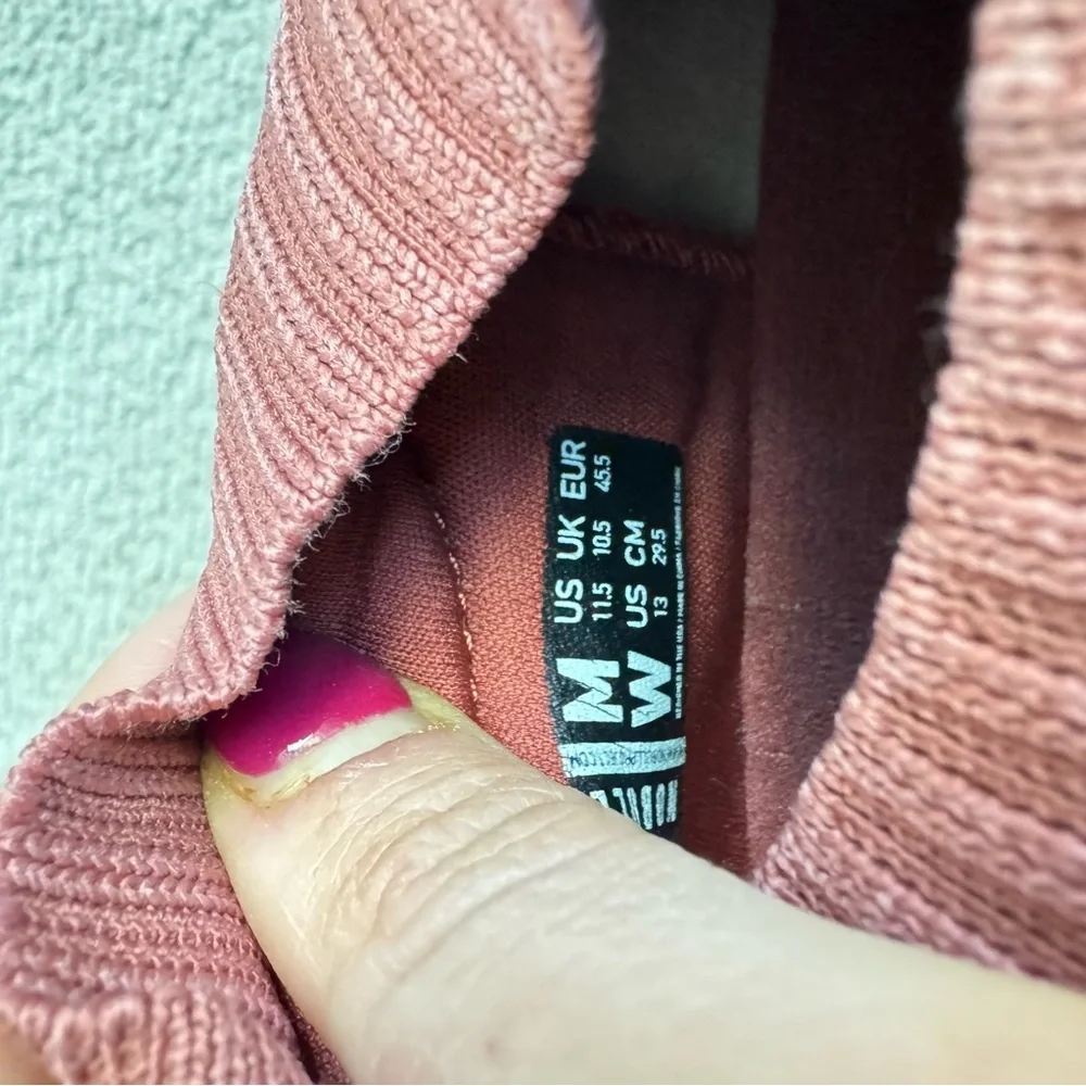 NOBULL diamond knit runner in “redwood”